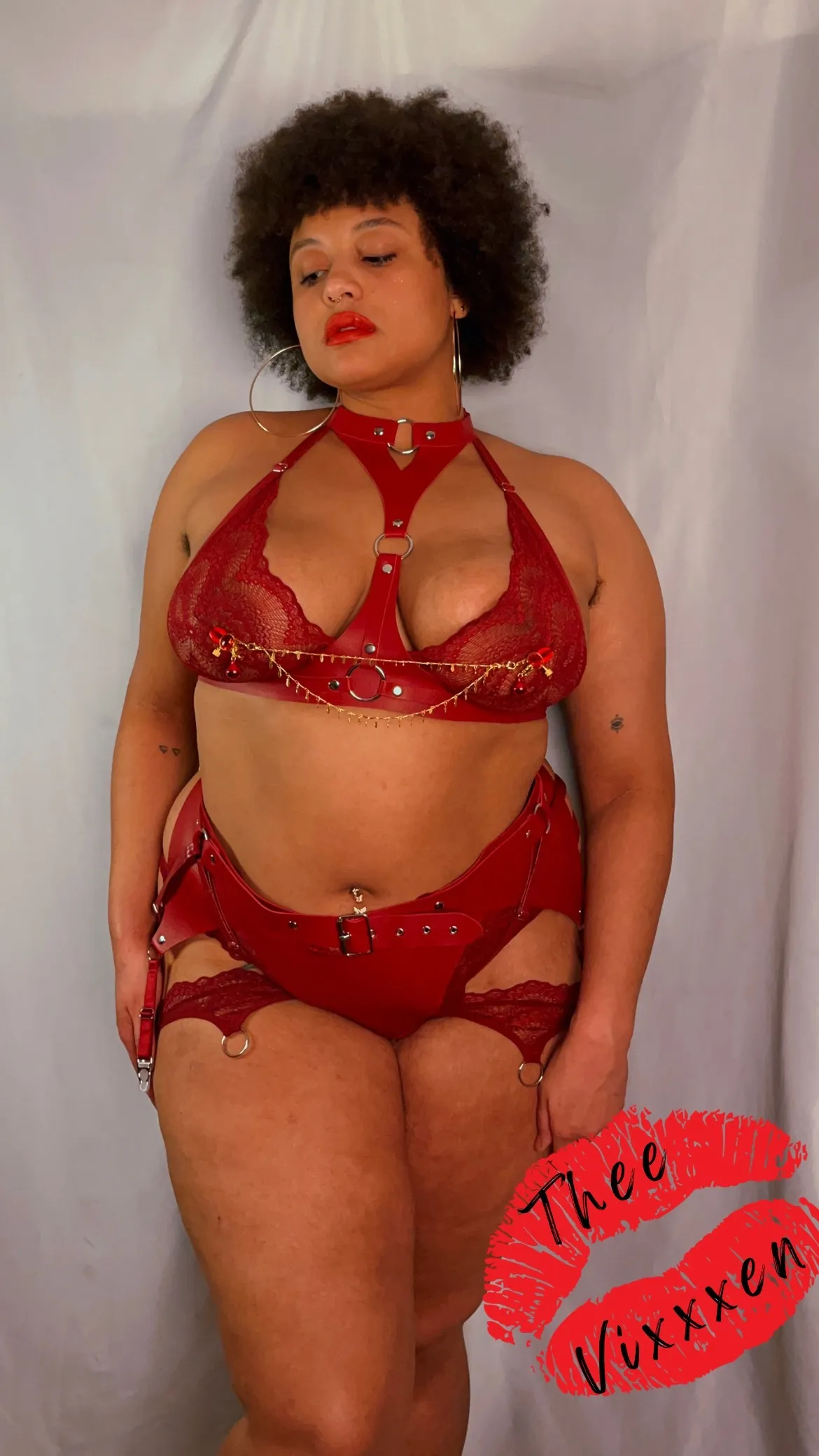 Live sex webcam photo for TheeVixxxen #7922215