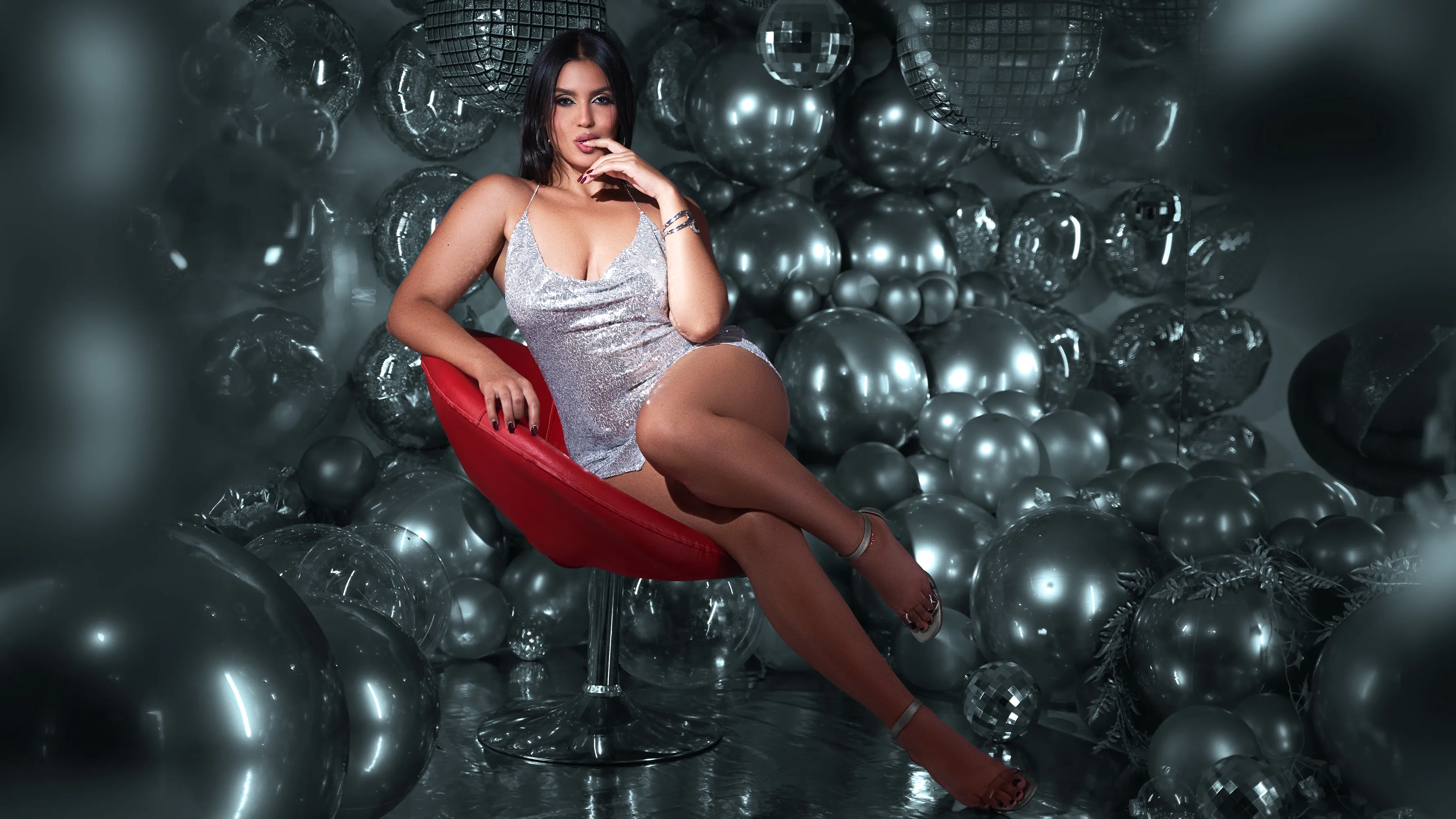 Live sex webcam photo for RoxyStewart #7907571