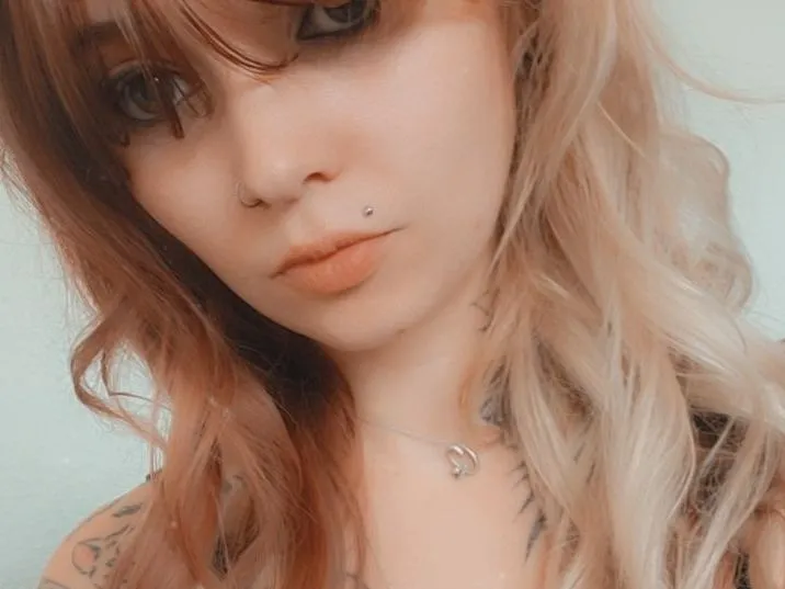 Live sex webcam photo for Saucysasha96 #4193748