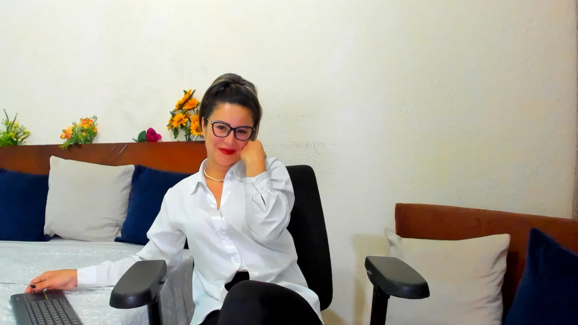 Live sex webcam photo for ALAYACONTE #6072659