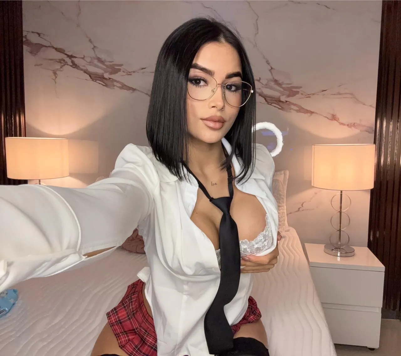 Live sex webcam photo for SaraThoompson #8064689
