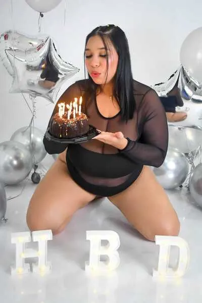 Live sex webcam photo for JosliinWillis #7389053