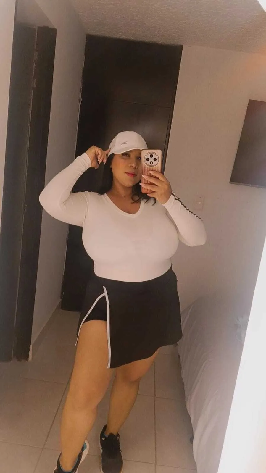 Live sex webcam photo for JosliinWillis #8107925