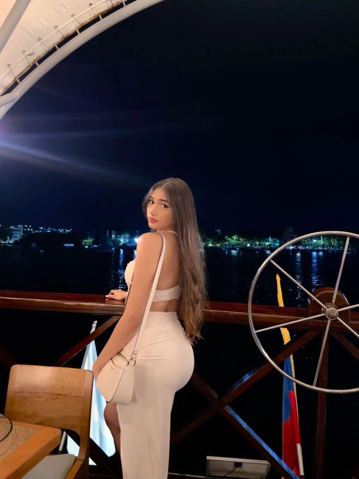 Live sex webcam photo for IvyEvans103 #7194869