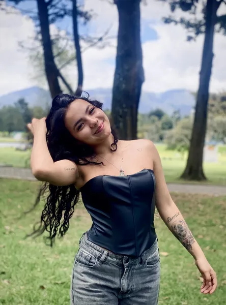 Live sex webcam photo for CristyVelez #5293848