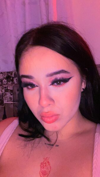 Live sex webcam photo for EmmaBonnyM #4220161