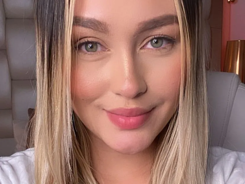 Live sex webcam photo for miawhithe #4242078