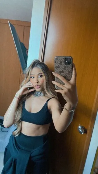 Live sex webcam photo for BellaFerrera #6030027