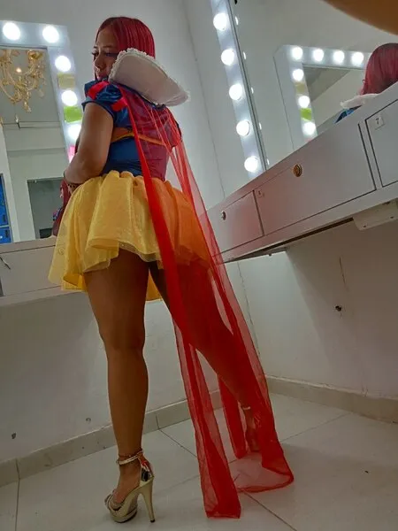 Live sex webcam photo for AlaiaHall #6198641