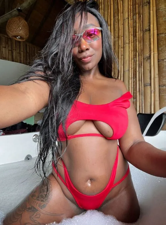 Live sex webcam photo for VictoriaKasiar #7882606