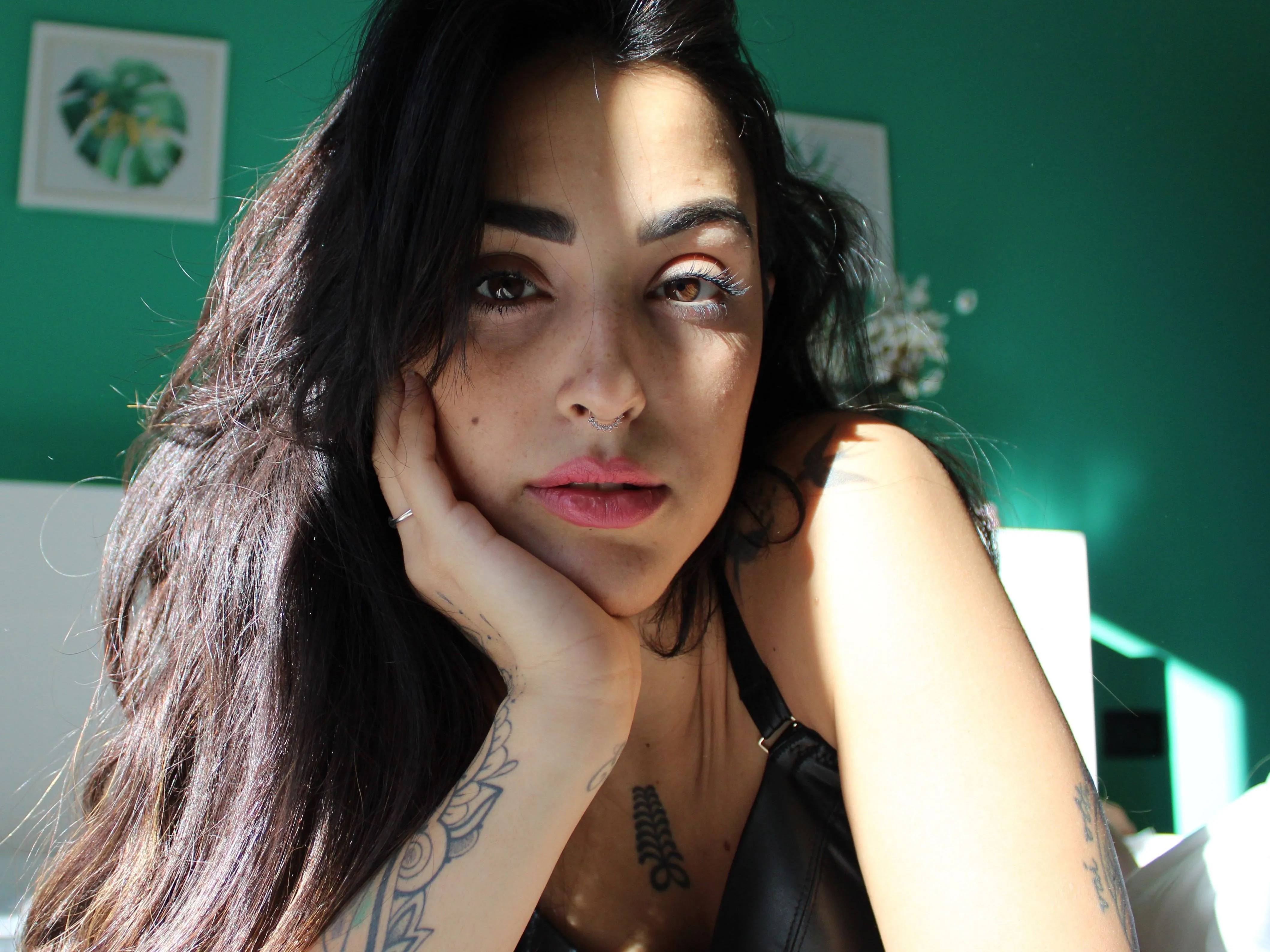 Live sex webcam photo for JolieChatSex #5688493