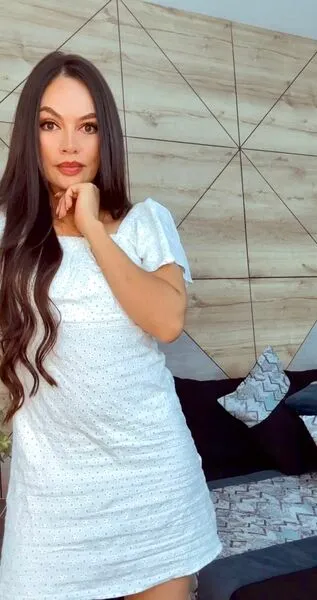 Live sex webcam photo for SammantaMoon #4204413