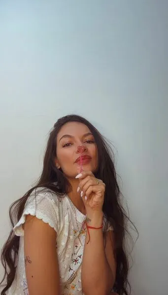 Live sex webcam photo for SammantaMoon #4204402