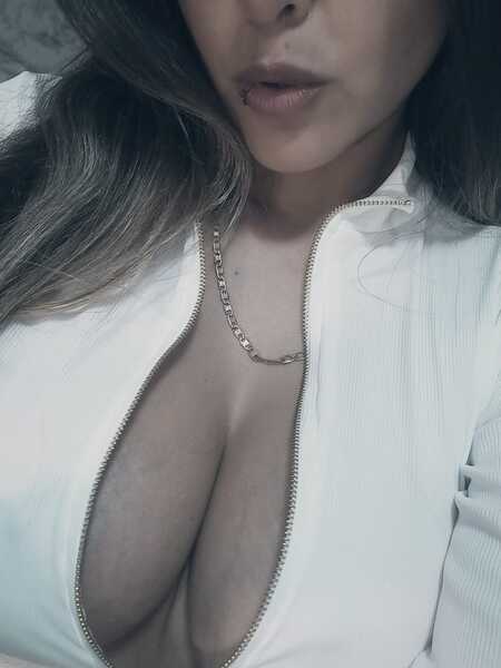 Live sex webcam photo for SexXxyBabe #6306019