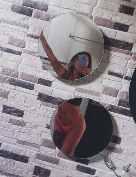 Live sex webcam photo for SexXxyBabe #6479338