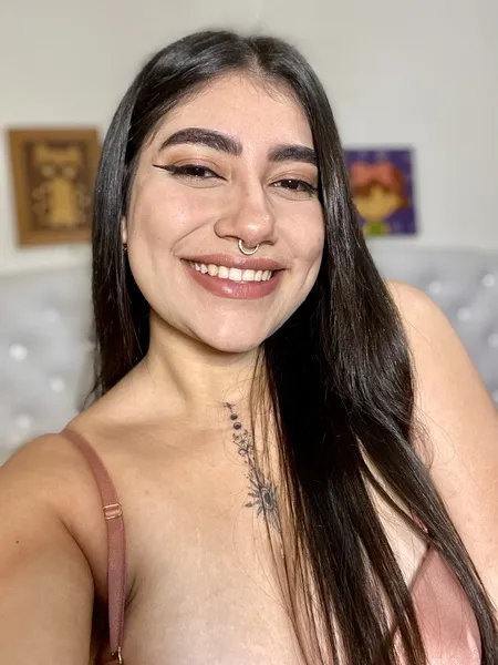 Live sex webcam photo for GabyStonne #5733361