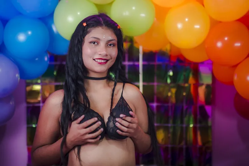 Live sex webcam photo for SaaraCeron #5412997