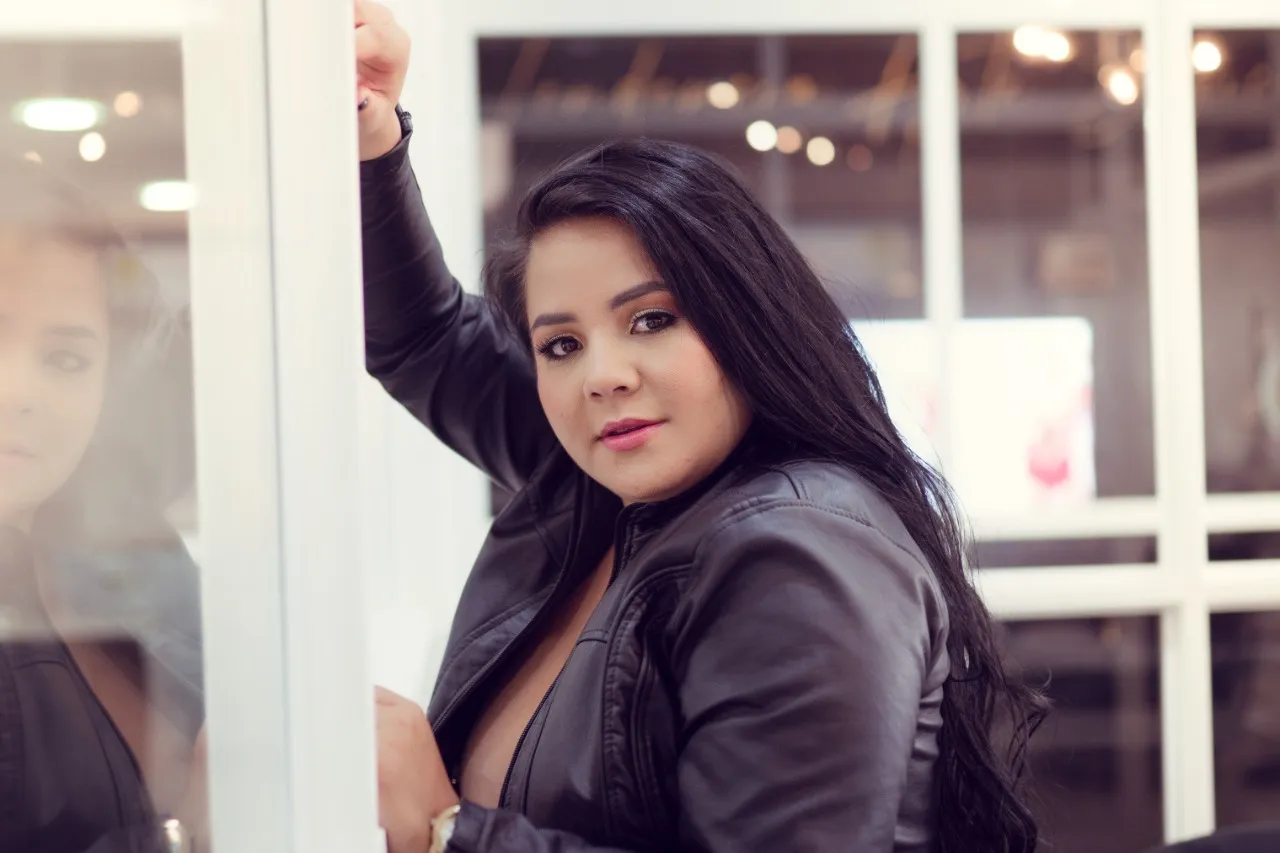 Live sex webcam photo for MiaKurts #7249937