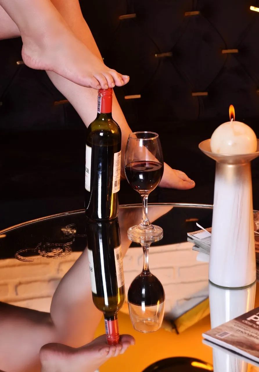 Live sex webcam photo for MiaKurts #7250106