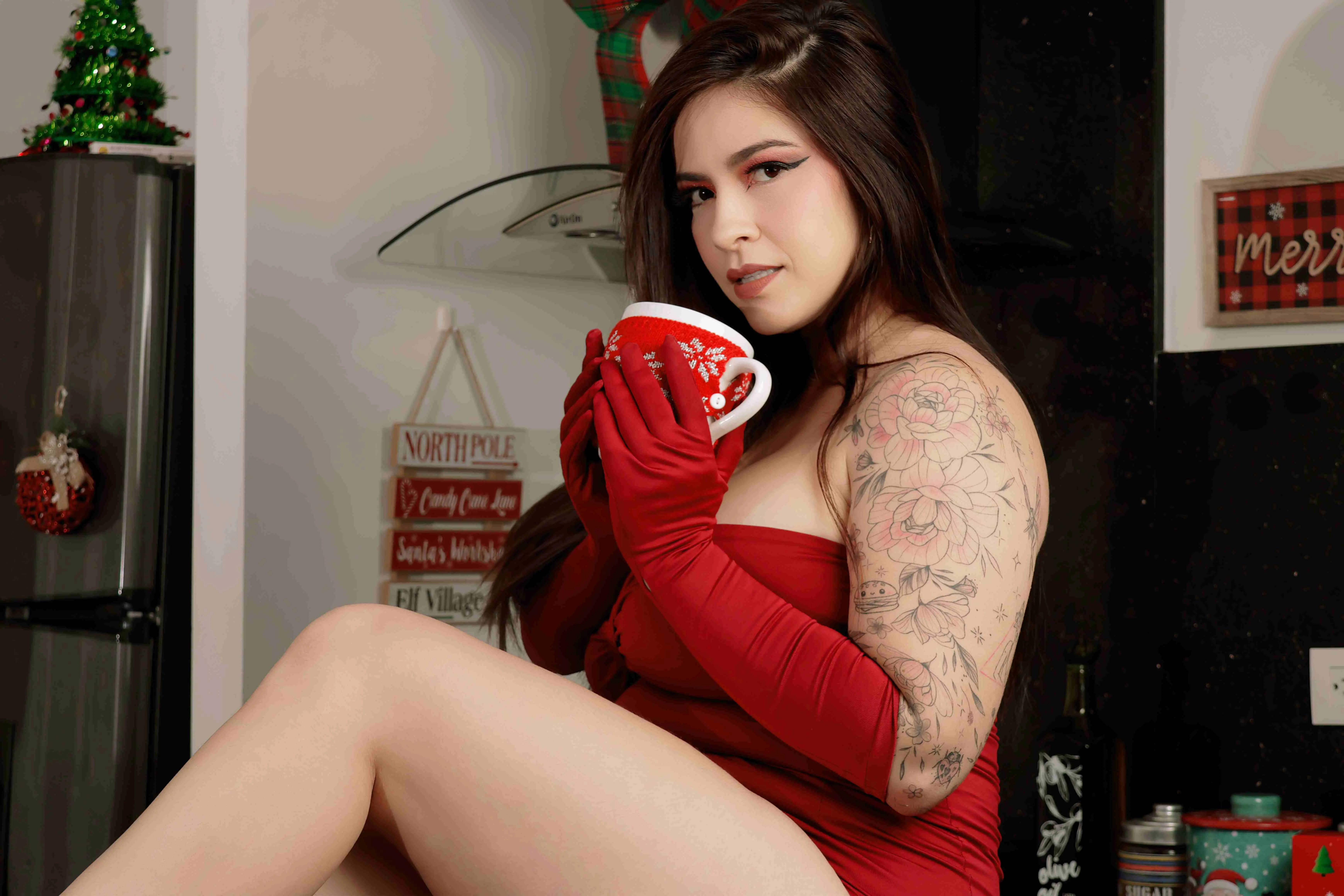 Live sex webcam photo for ChristineBray #7842718