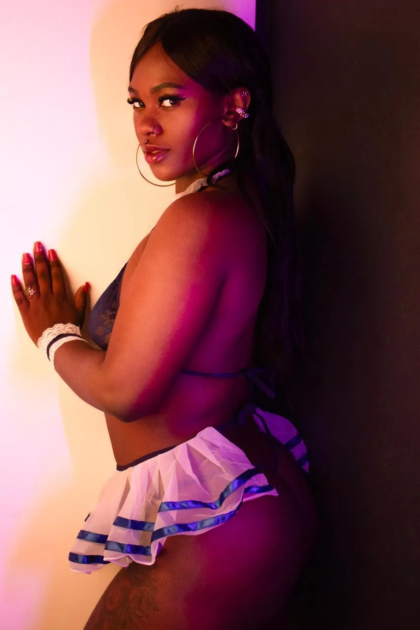 Live sex webcam photo for Aliceduperly #6083622