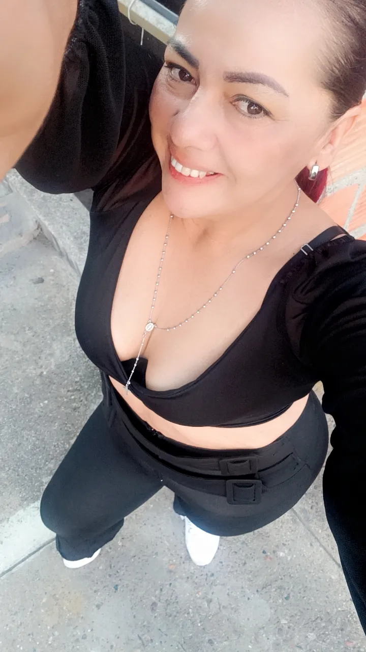 Live sex webcam photo for YesicaSweet25 #7247222