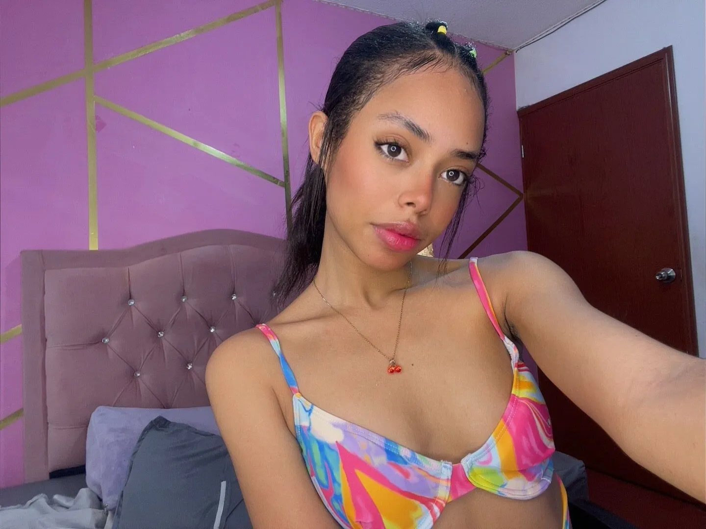 Live sex webcam photo for penelopeecute #8349578