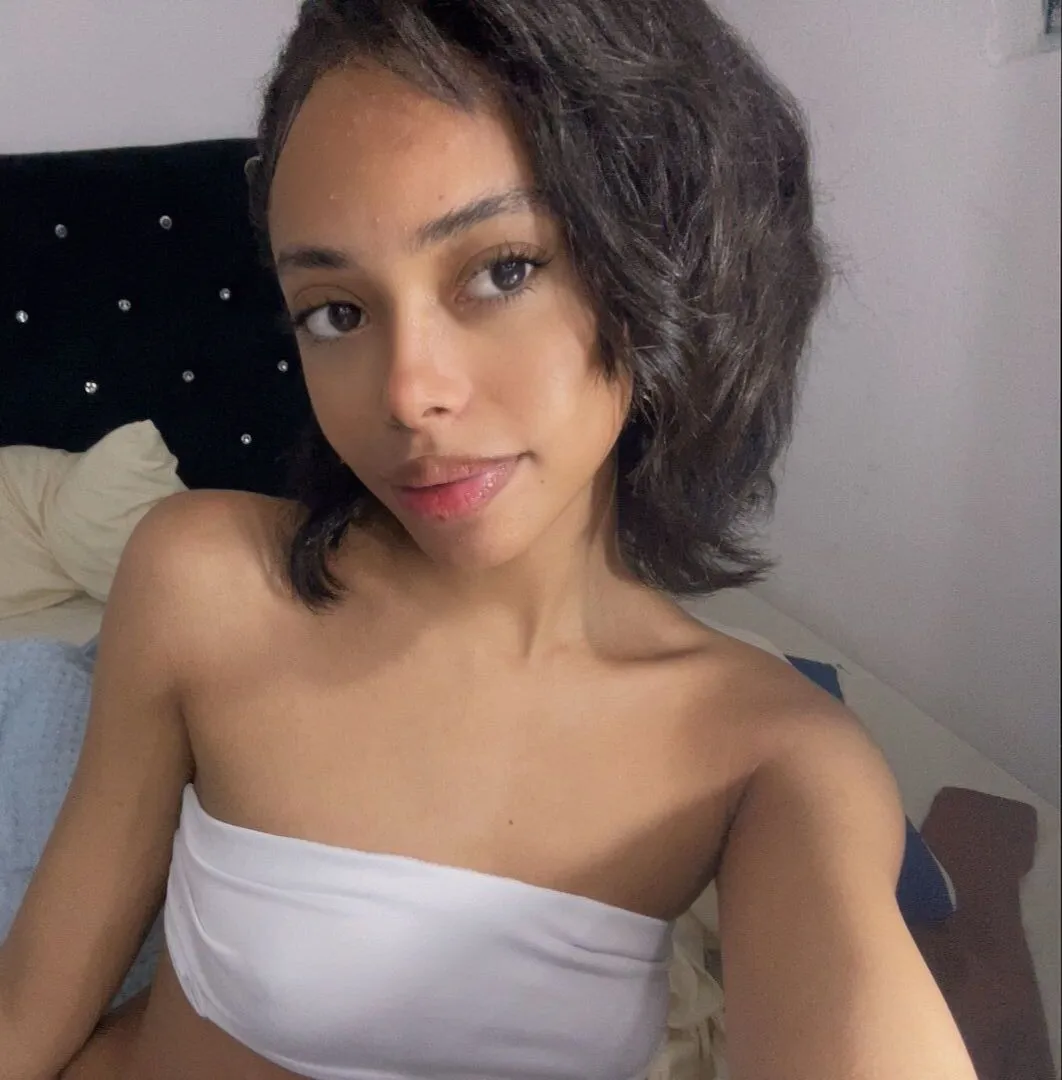Live sex webcam photo for penelopeecute #8349593