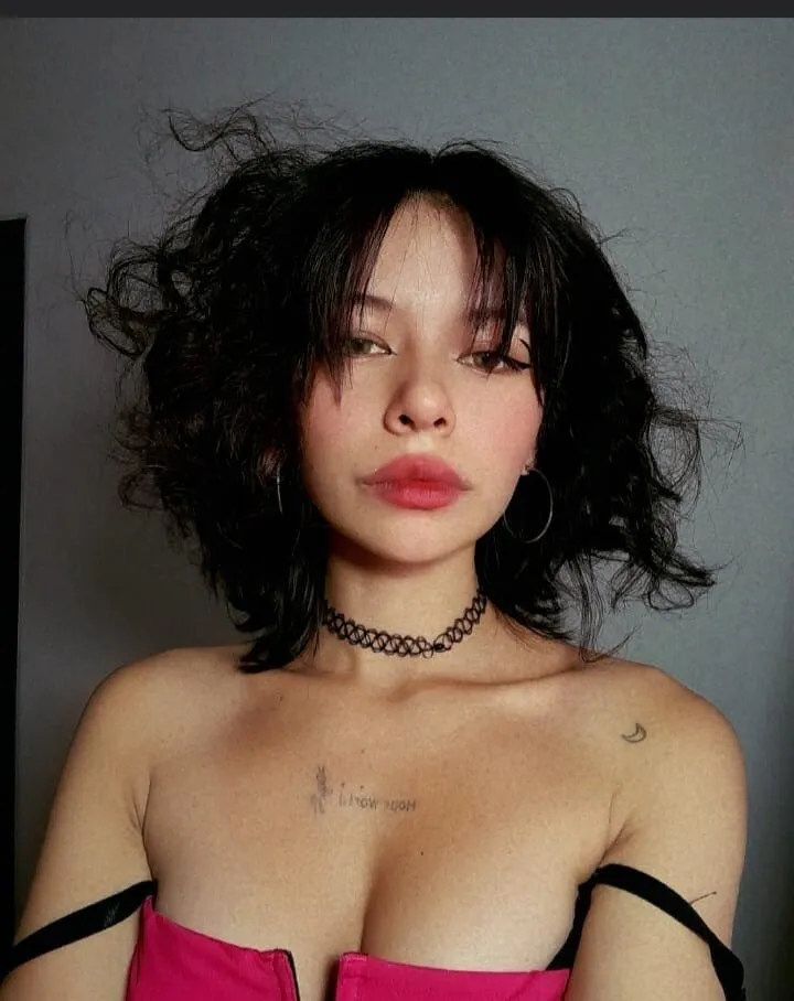 Live sex webcam photo for TATTYWILSON #7376358