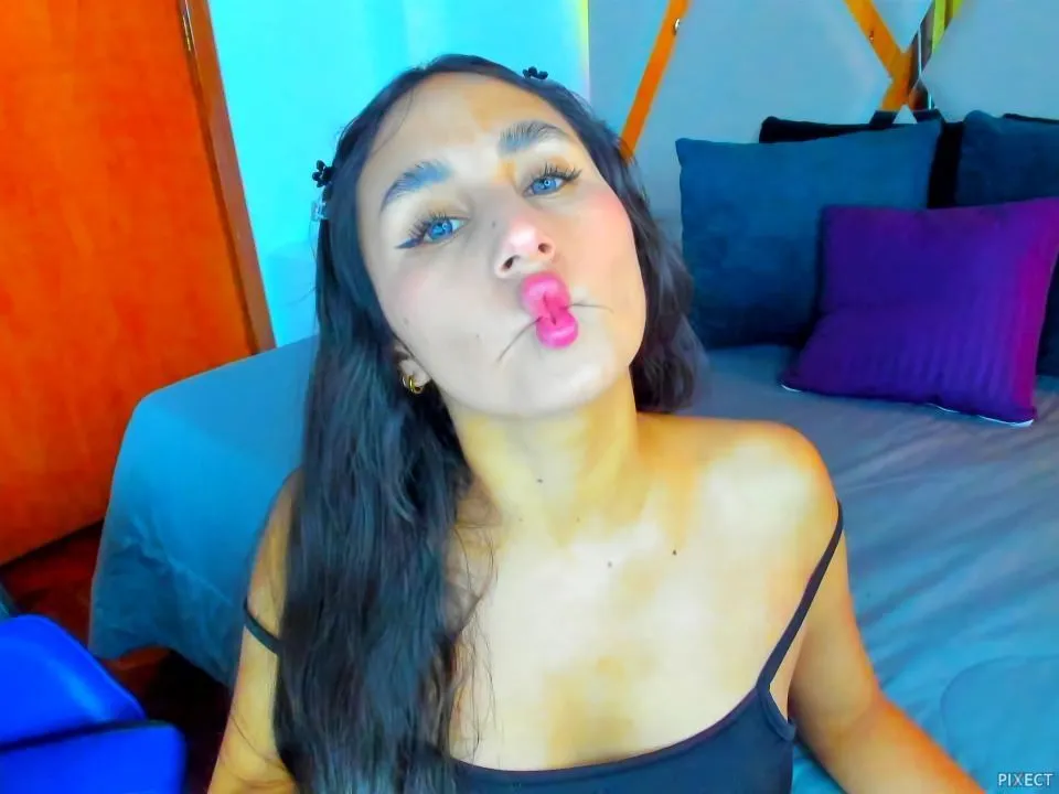 Live sex webcam photo for Lennaxx #5918133