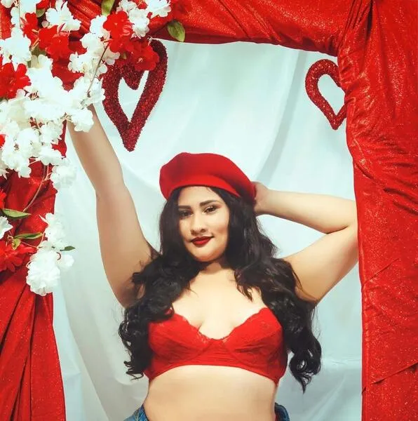 Live sex webcam photo for ShiaraRussi #7371571