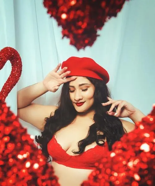 Live sex webcam photo for ShiaraRussi #7371570