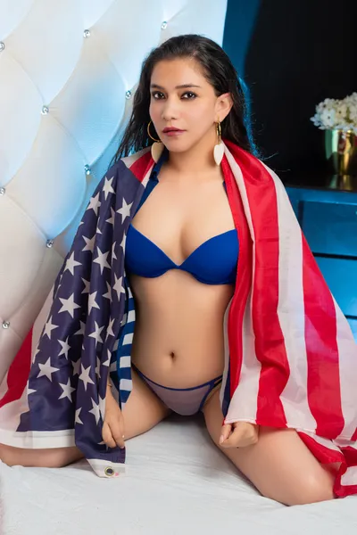 Live sex webcam photo for AbrilSpencer #5433360