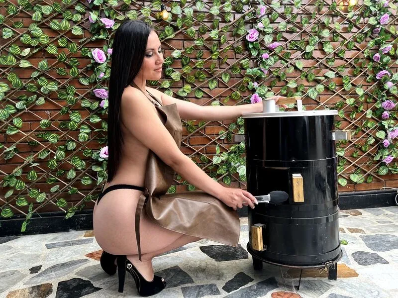 Live sex webcam photo for MiaBelussie #5663125