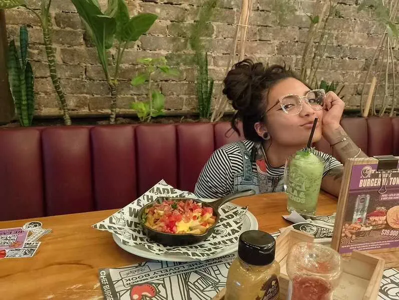 Live sex webcam photo for DinnyBrownn #6219973