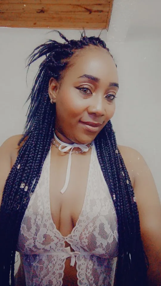 Live sex webcam photo for Kiiaraevanss #7325985