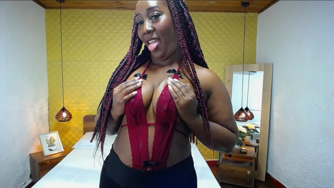 Live sex webcam photo for Kiiaraevanss #7325984