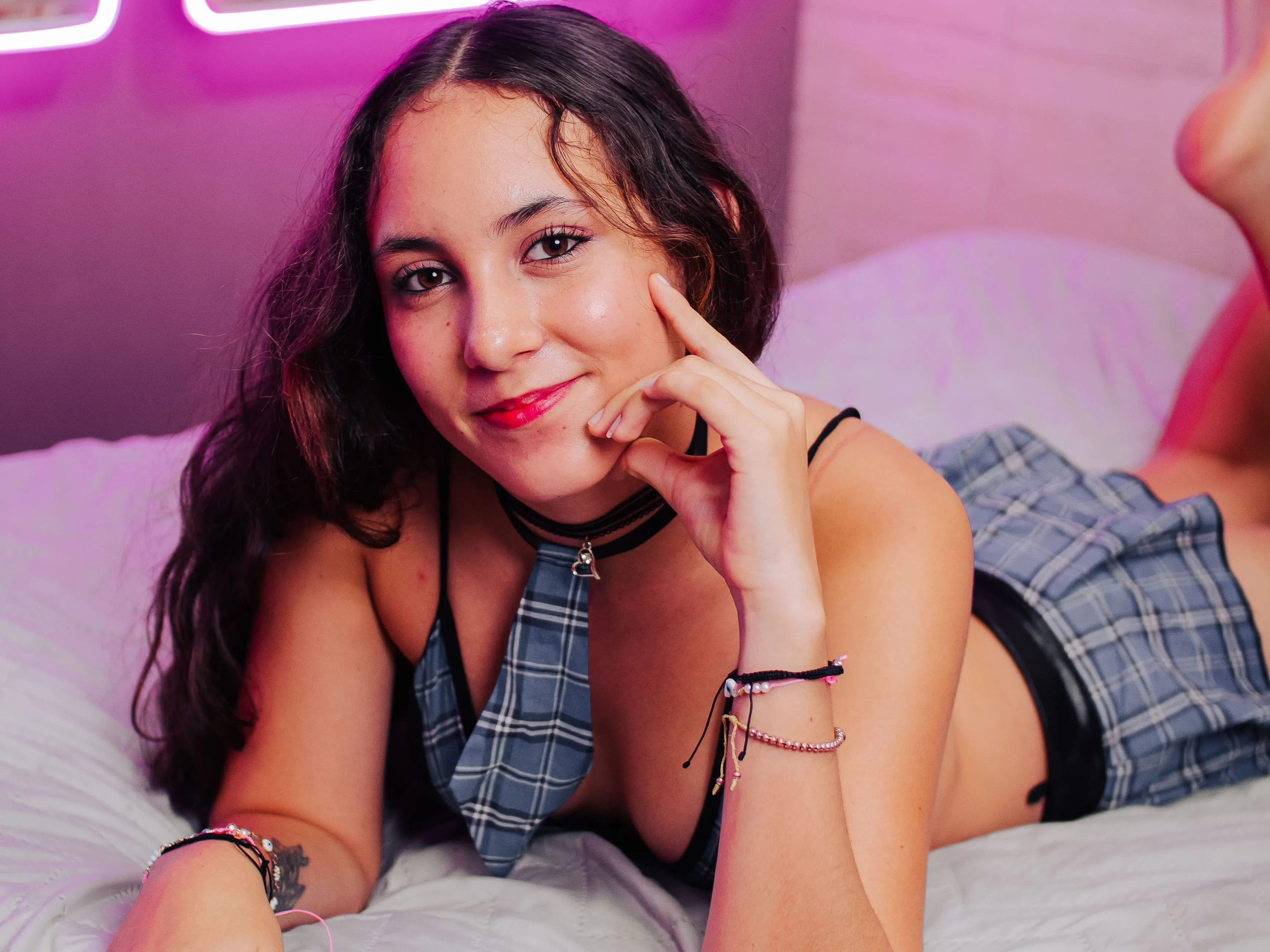 Live sex webcam photo for BlondeTina #5778497