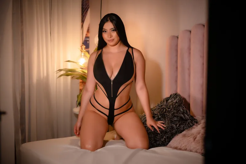 Live sex webcam photo for SaraBlondee #5640692