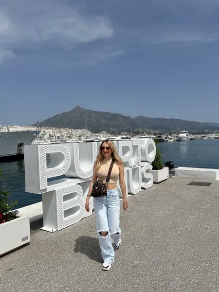 Live sex webcam photo for KylieVone #7136062