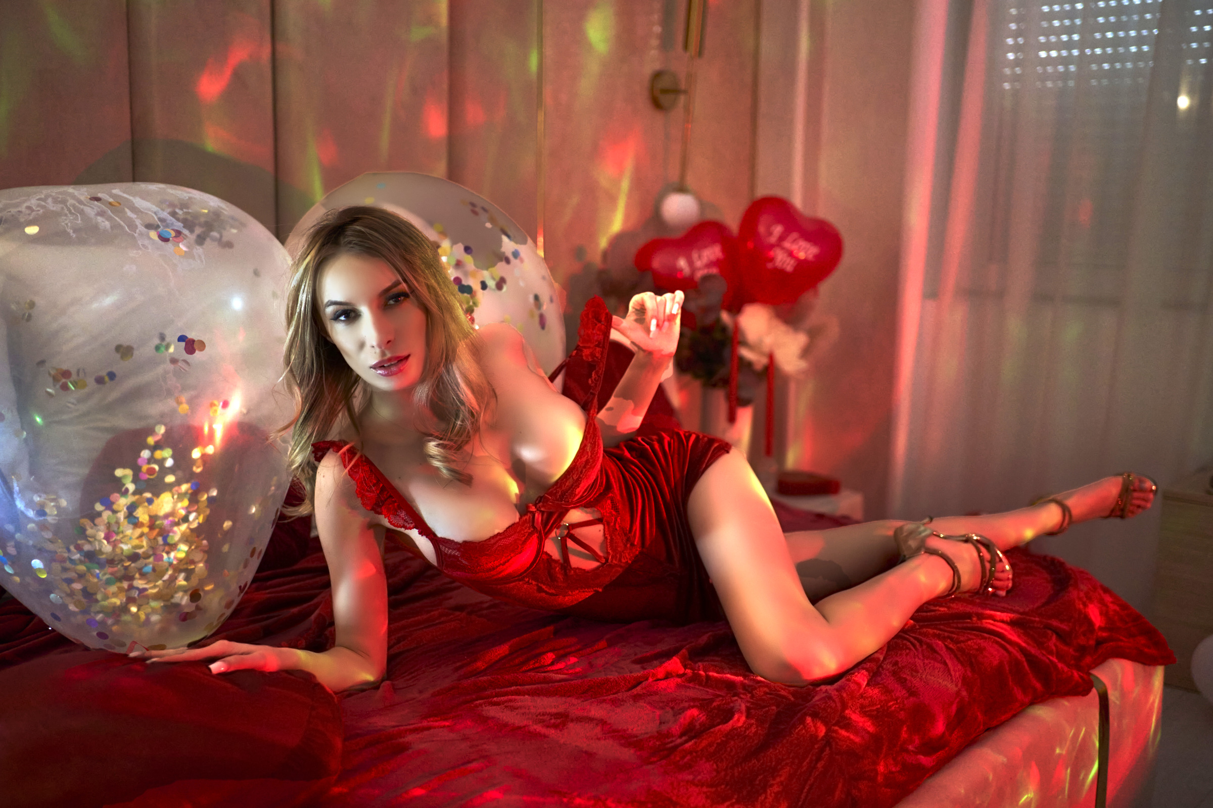 Live sex webcam photo for KylieVone #7135998