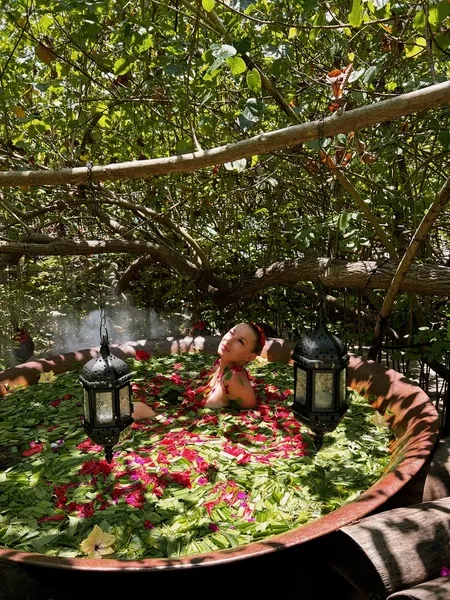 Live sex webcam photo for KylieVone #7136045