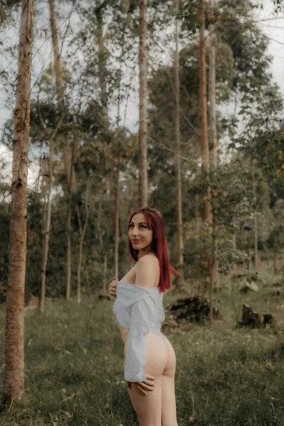 Live sex webcam photo for YesicaSweet #5351560