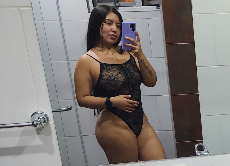 Live sex webcam photo for NicoleFerrera #5576374