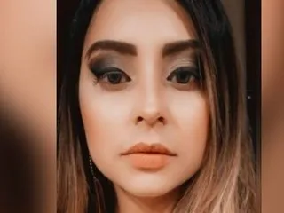 Live sex webcam photo for Elensweet111 #8117896