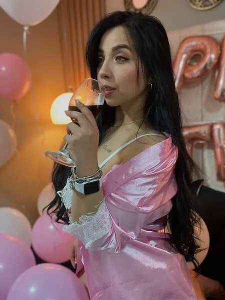 Live sex webcam photo for EvaLaryn #4263441