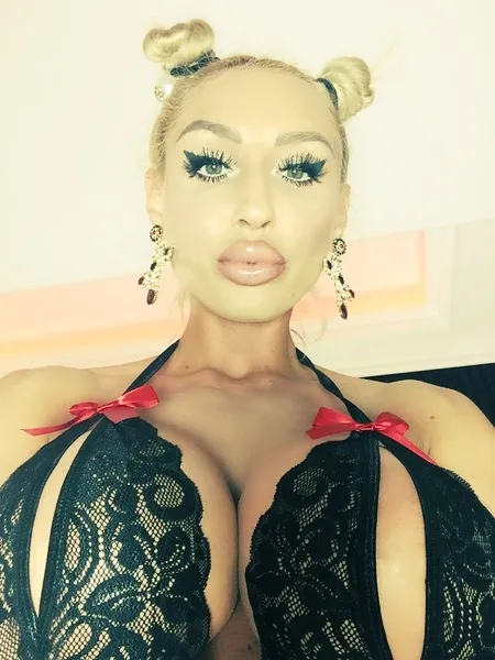 Live sex webcam photo for SEXYVENERAx #7484994