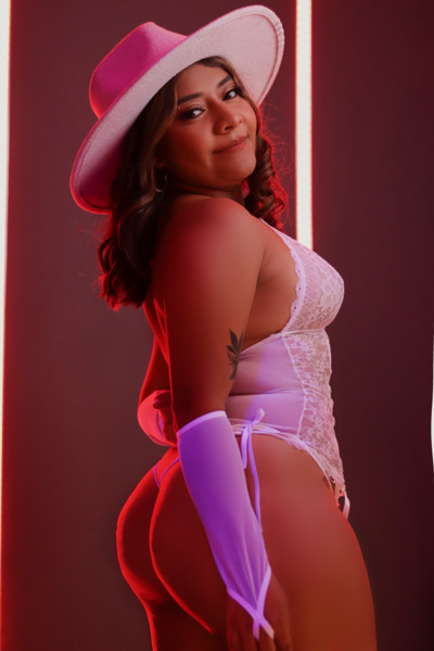 Live sex webcam photo for MeghanBurn #4268800