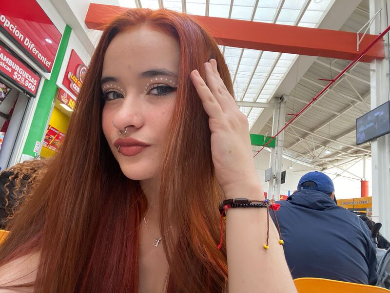 Live sex webcam photo for shayla405 #5472352