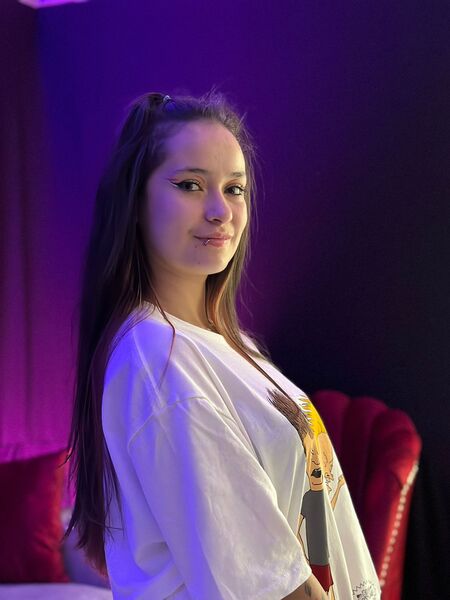 Live sex webcam photo for shayla405 #5472362